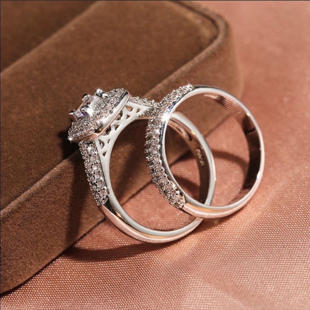 NEW💍925 Sterling Silver 2PC Diamond Halo Ring Set - Picture 7 of 10